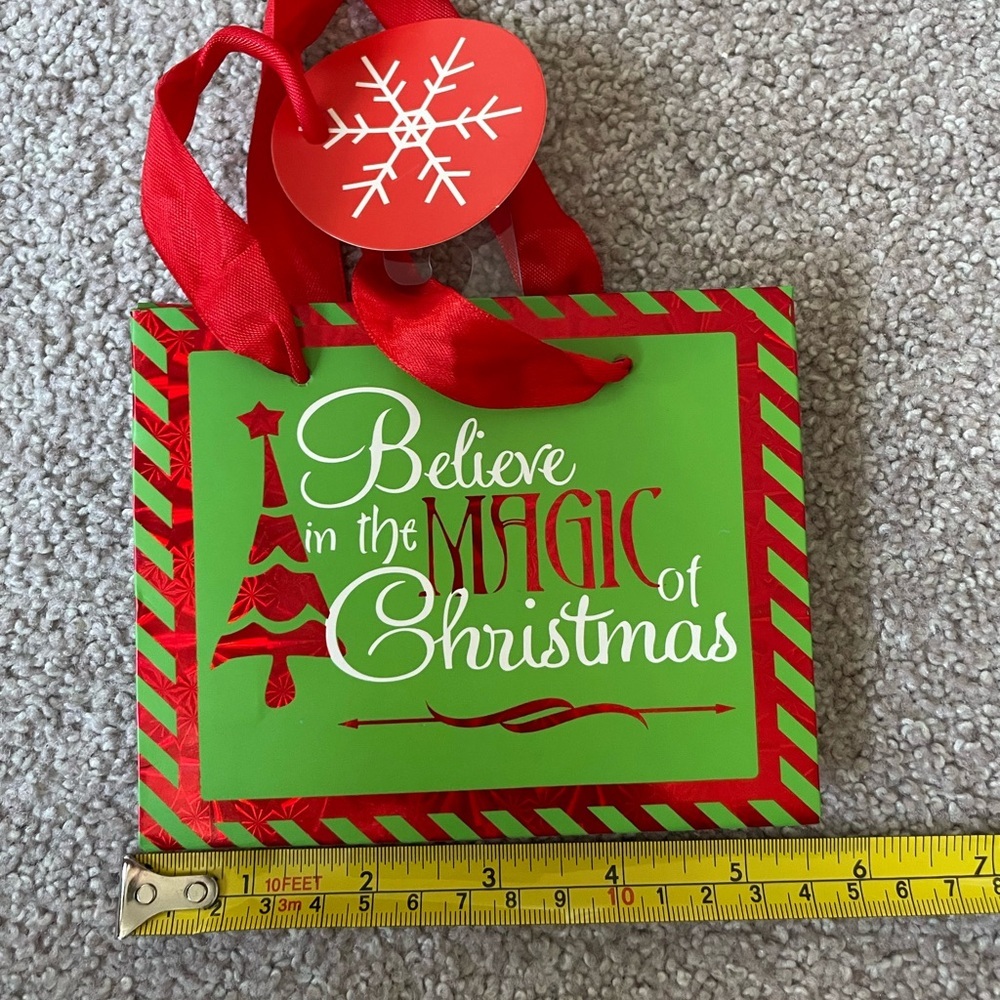 🎄🥂Charming Christmas Ornament w/ gift bag. Measurements in pictures. New! - Picture 8 of 10